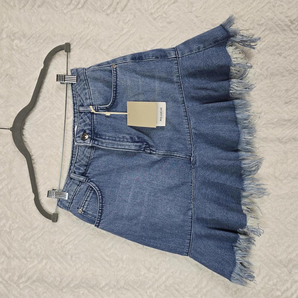 Pull & Bear Denim Mini Skirt with Frayed Hem Size M - Picture 3 of 9